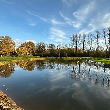 La Houblonniere Apartment *